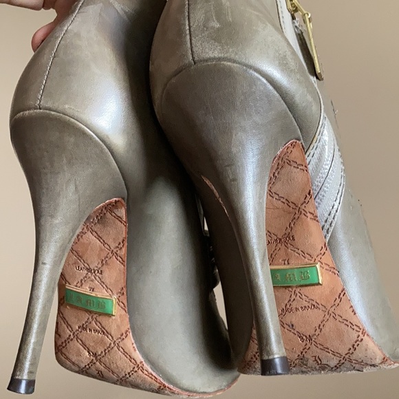 L.A.M.B. Heels - Picture 6 of 8